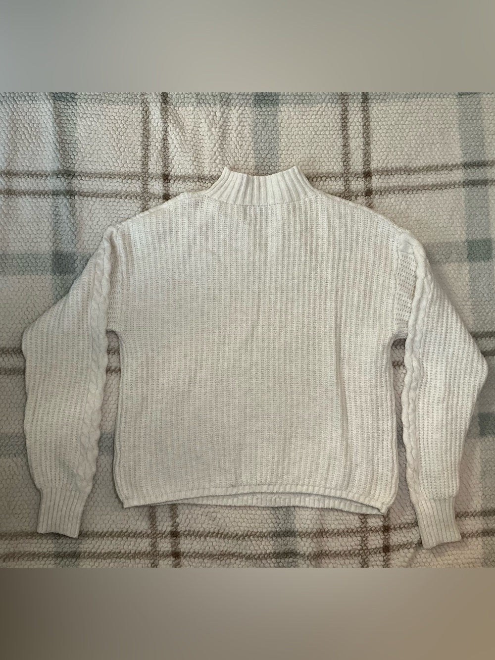 ❣️ SOLD ❣️Old Navy SoSoft Cream Cable Knit Mock Neck Sweater - Picture 6 of 8